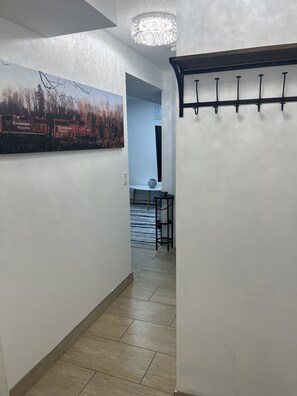 Interior - Cozy Suite next to Nose Hill Park 10 min airport 15 min downtown. Pet friendly! (Calgary)