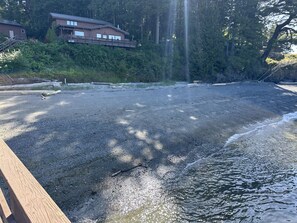 Property grounds - Waterfront Beach Escape with Dock (Friday Harbor)