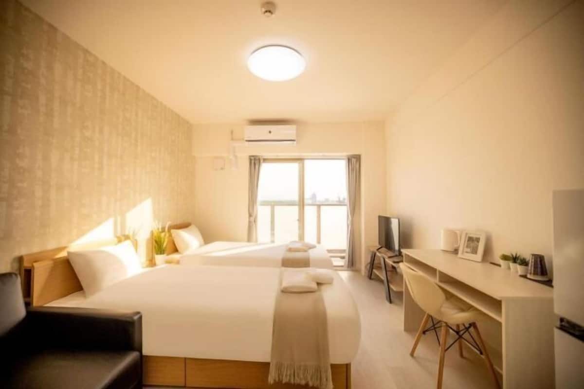 1 bedroom, desk, laptop workspace, free WiFi