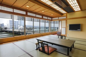 17.5 tatami Japanese-style Room, Non Smoking | Free WiFi, bed sheets - Ohashikan (Matsue)