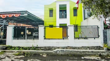 Bagian depan properti