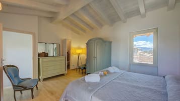 Familienapartment, Mehrere Schlafzimmer, 2 Bäder (Henry-Historic Center 300m From Lake)