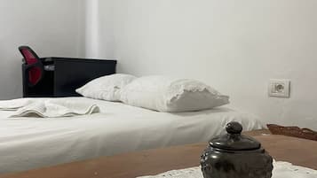1 chambre, fer et planche à repasser, Wi-Fi, draps fournis