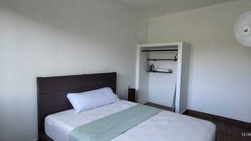 2 bedrooms, bed sheets