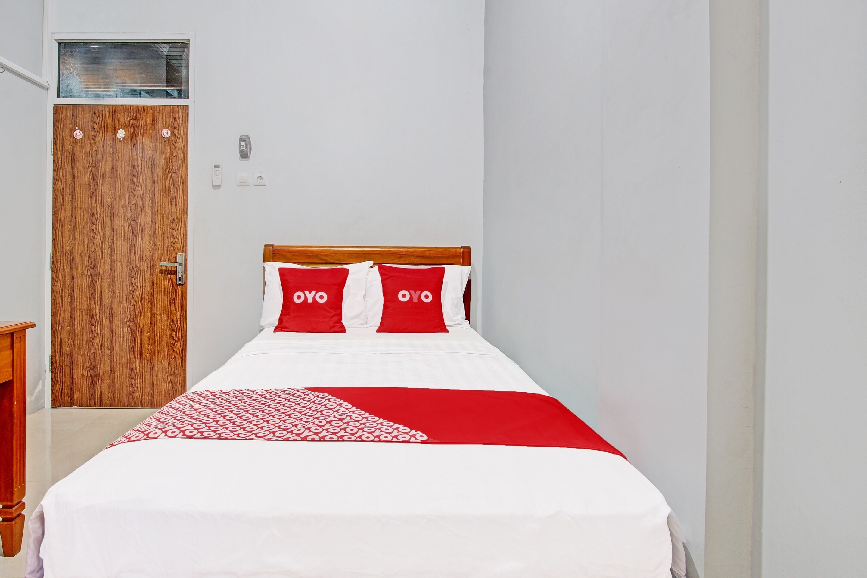 Kamar Double Deluks | Meja kerja, ruang kerja ramah laptop, Wi-Fi gratis, dan seprai linen