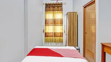 Deluxe Double Room | Desk, laptop workspace, free WiFi, bed sheets