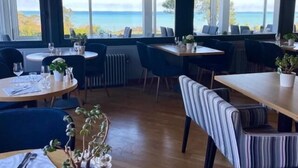 Dining - Hotel de la terrasse (Sainte-Marguerite-sur-Mer)