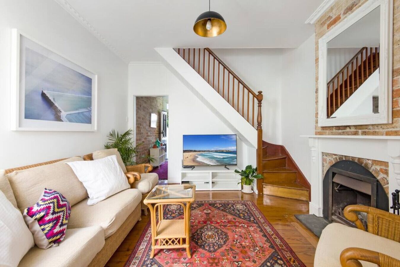 TV, fireplace