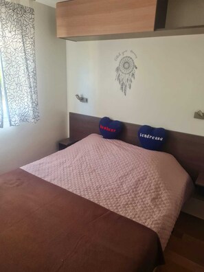 3 makuuhuonetta, ilmainen Wi-Fi