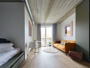 Studio supérieur | Bureau, espace de travail pour ordinateurs portables