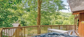 A superbly appointed impressive two storey luxury lodge.