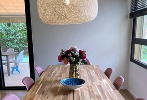 Dining - Quiet Villa in Raanana (Ra'anana)