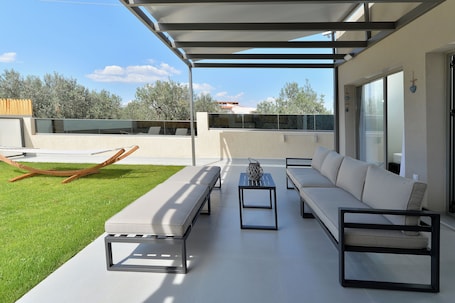 Junior Suite, 1 Bedroom | Terrace/patio