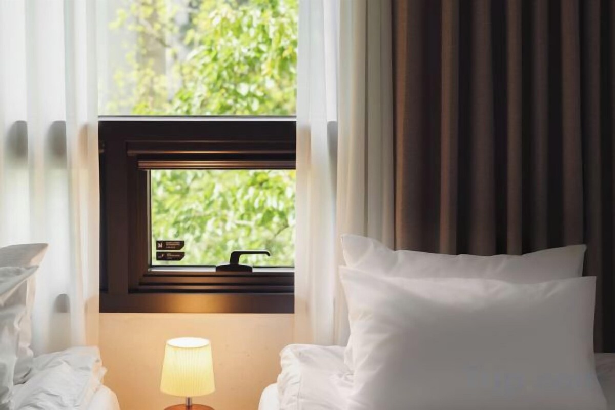 Rideaux occultants, chambres insonorisées, Wi-Fi gratuit, draps fournis