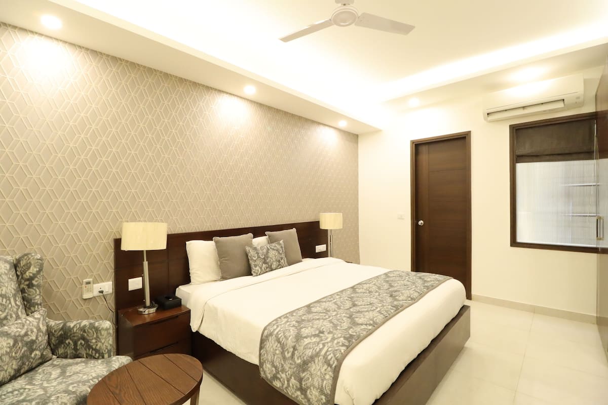 Chambre Deluxe | Chambres insonorisées, fer et planche à repasser, Wi-Fi gratuit