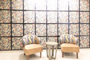 Lounge - Ahuja Residency City Centre (Gurugram)