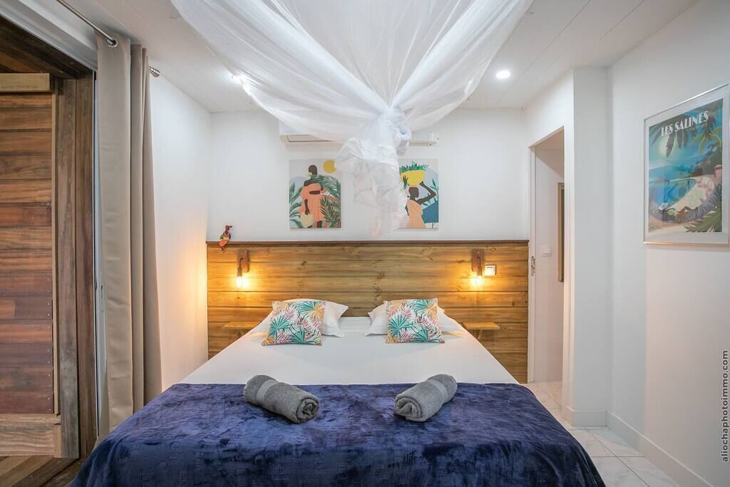 1 chambre, fer et planche à repasser, lit parapluie, accès Internet