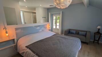 3 soverom, skrivebord, wi-fi (inkludert) og sengetøy