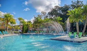Outdoor pool, a heated pool - South facing pool & spa on water conservation area in gated community (Kissimmee)