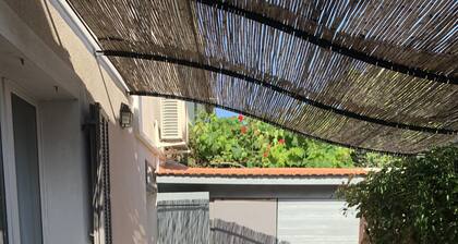 Maison de pĂȘcheurs sur le port du Brusc