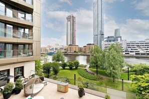 Apartment (1 Bedroom) | Exterior - Deluxe one Bedroom Apartment in Canary Wharf (London)