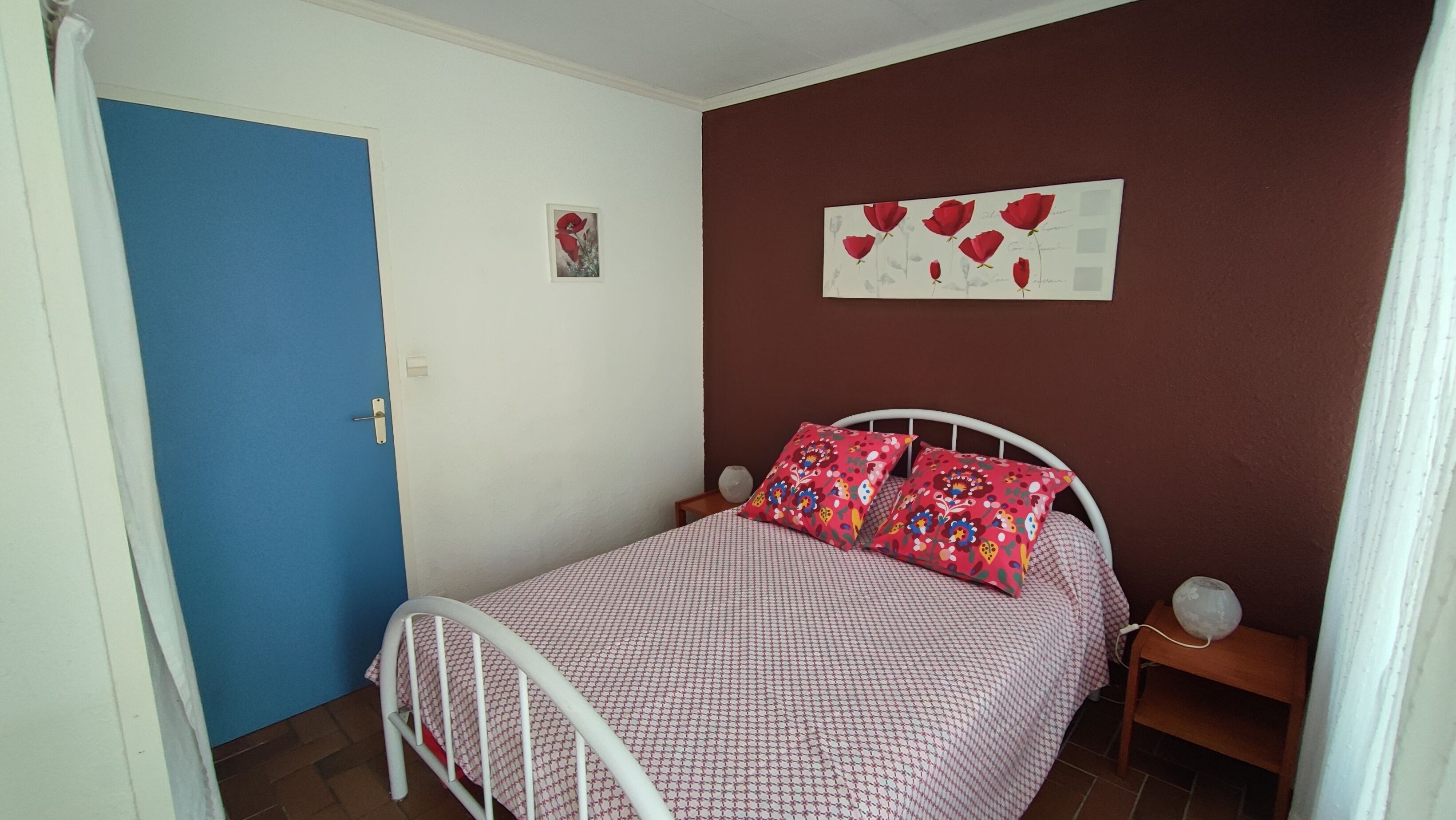 2 slaapkamers, een strijkplank/strijkijzer