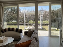 3 室のベッドルーム、デスク、WiFi (無料)