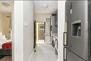 Bügeleisen/Bügelbrett, WLAN, Bettwäsche