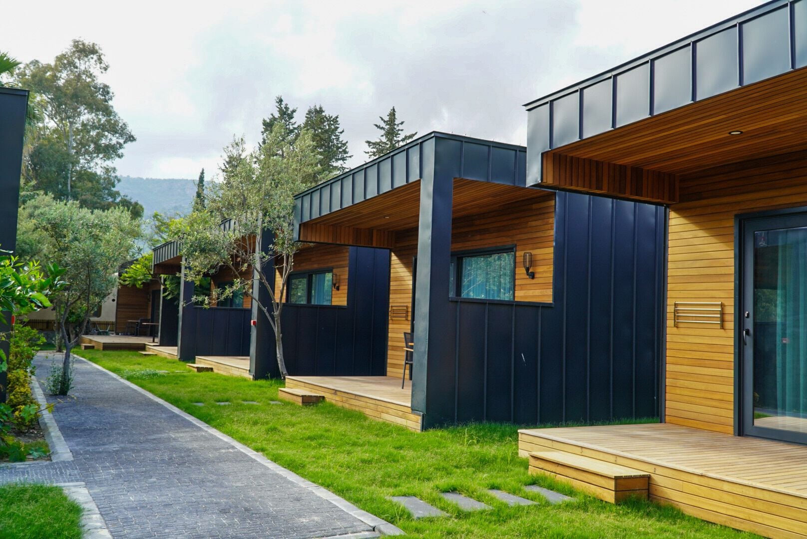 Deluxe Bungalow | Garden view