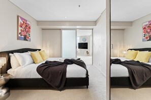 1 habitación, tabla de planchar con plancha, wifi y ropa de cama 