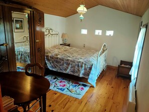 3 chambres, fer et planche à repasser, lit parapluie, Wi-Fi gratuit