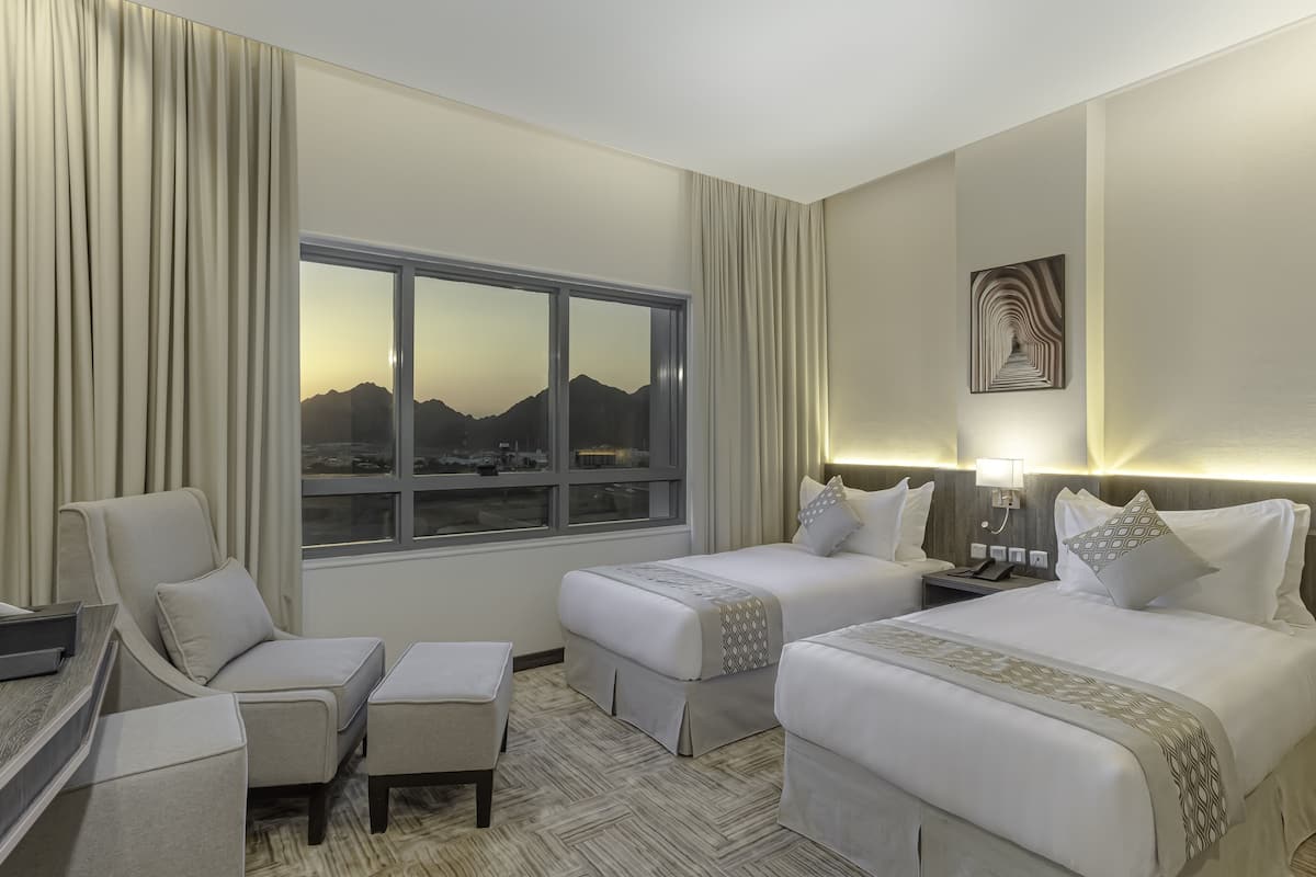 Deluxe Twin Room | 2 bedrooms, Egyptian cotton sheets, premium bedding, Select Comfort beds