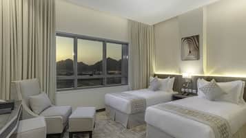 Deluxe Twin Room | Egyptian cotton sheets, premium bedding, Select Comfort beds, minibar