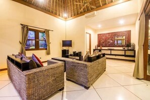 Living area - Luxury Villa AnTan Central Seminyak (Seminyak)