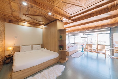 Ropa de cama de alta calidad, cubrecamas y escritorio