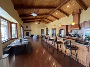 Interior - Lp1 Paso Robles Wine Estate Pool (Paso Robles)