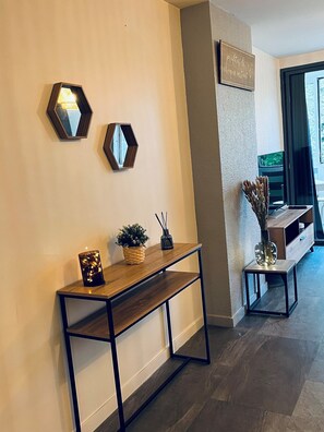 المنشأة من الداخل