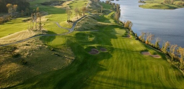 Casa, varias camas | Golf