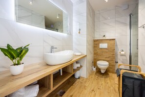 Shower, hair dryer, towels, soap - Villa Antani with heated pool, sauna and jacuzzi (Crikvenica)