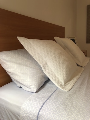 2 camere, ferro/asse da stiro, Wi-Fi gratuito, lenzuola