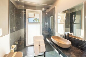 Junior Studio Suite, 1 King Bed with Sofa bed, Terrace, Sea View | Bathroom | Shower, free toiletries, hair dryer, bidet
