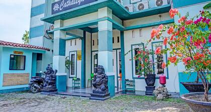 Hotel O Home Stay Elis Cateliya Syariah