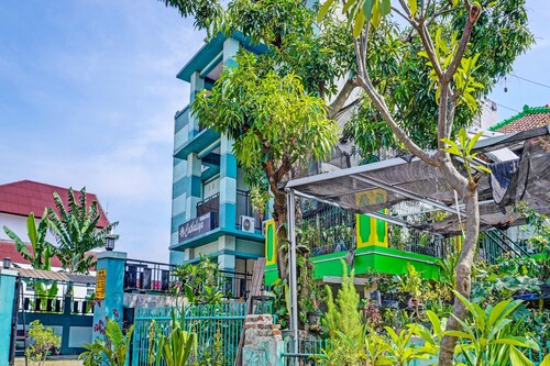 Hotel O Home Stay Elis Cateliya Syariah