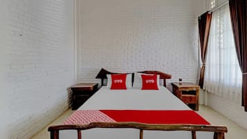 Deluxe Double Room | Desk, laptop workspace, free WiFi, bed sheets