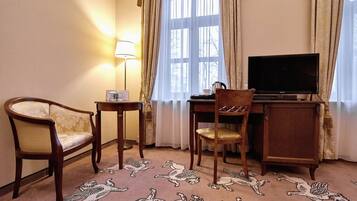 Ropa de cama de alta calidad y minibar