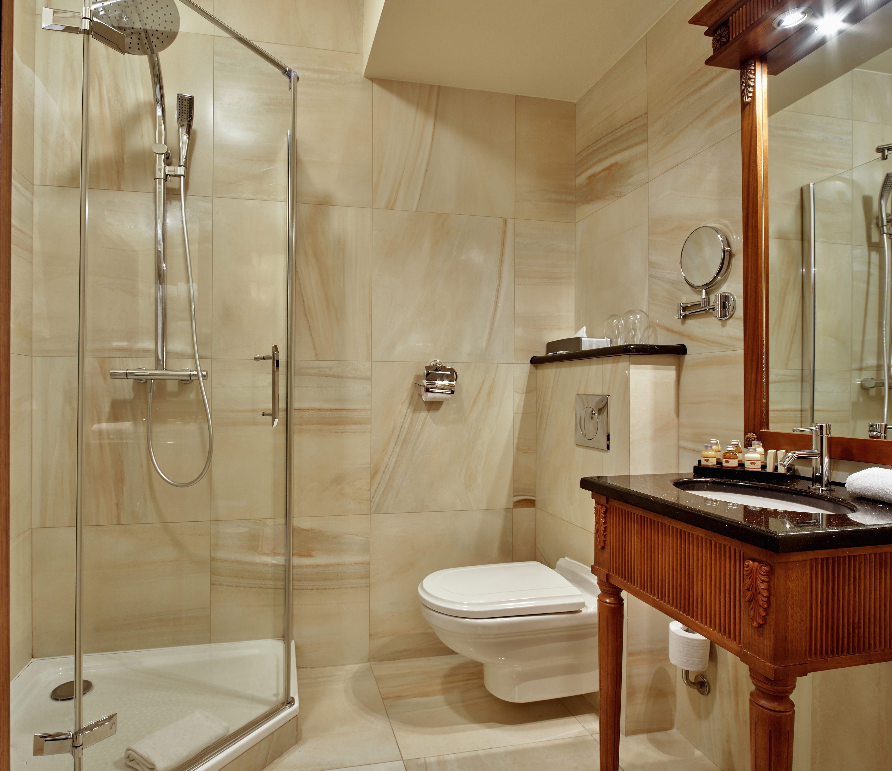 Standard Double Room | Bathroom