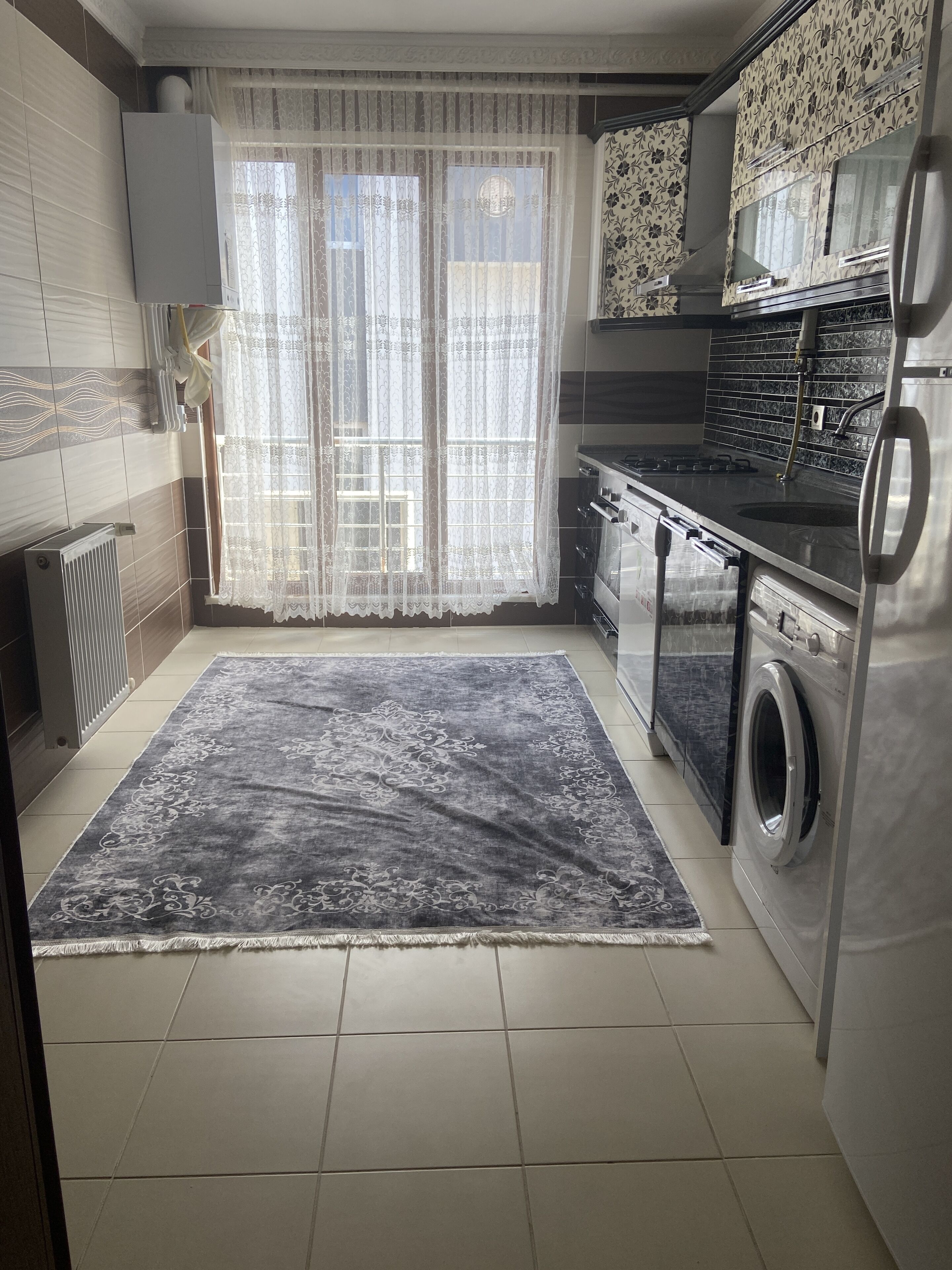 Apartamento | Cozinha privada | Geladeira grande, fogão, cooktop, lava-louças