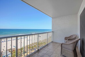Apartamento, varias camas, balcón, vistas al mar (Sunrise…Sunset) | Jardines del alojamiento