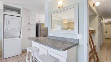 Condo, Multiple Beds, Balcony, Ocean View (Sunrise…Sunset) | Interior