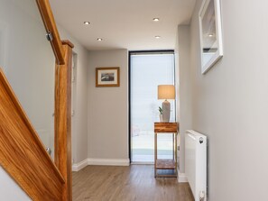 Interior - The Waves (Morpeth)